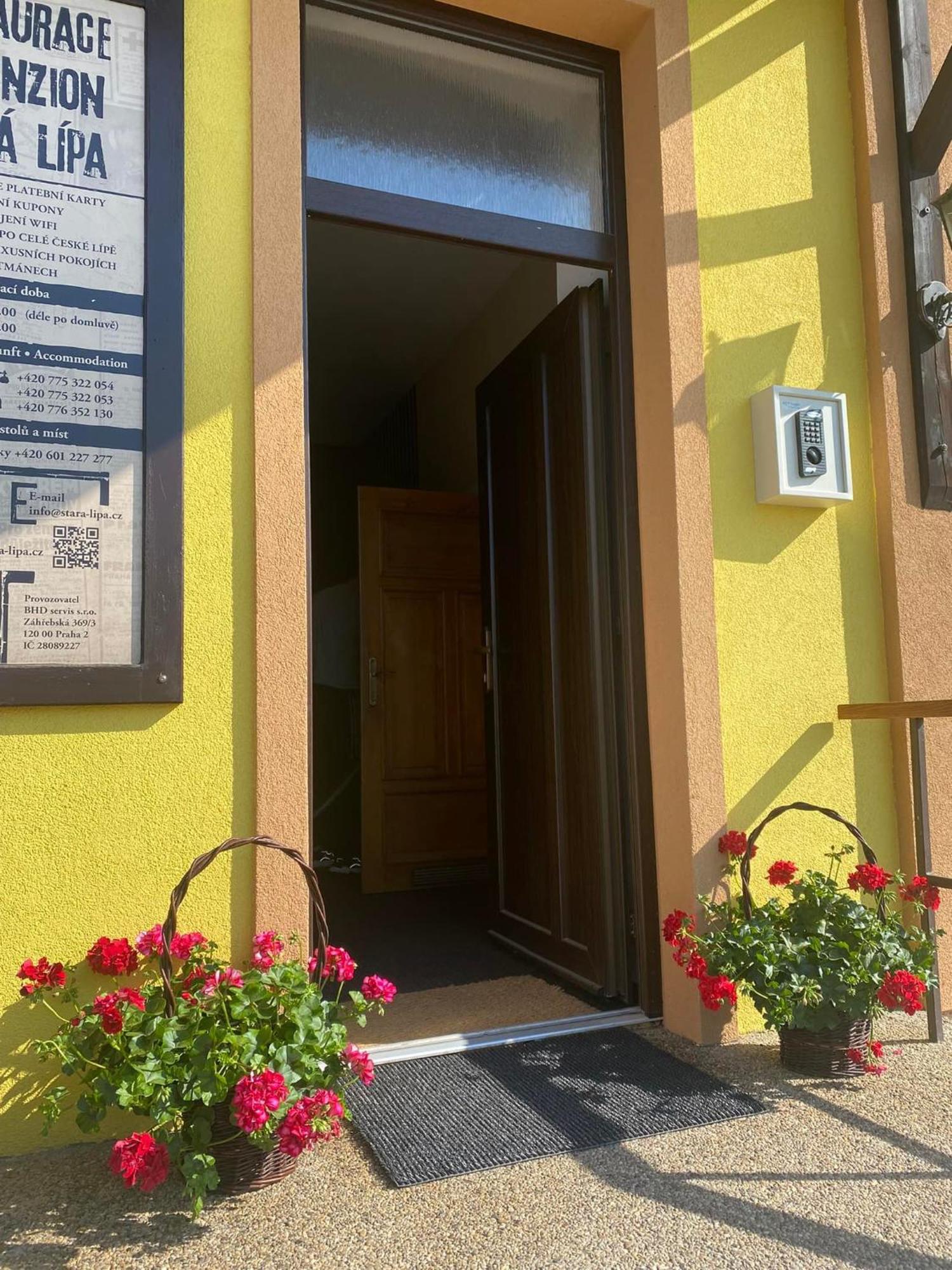 Restaurace Stara Lipa Hotel Česká Lípa Kültér fotó
