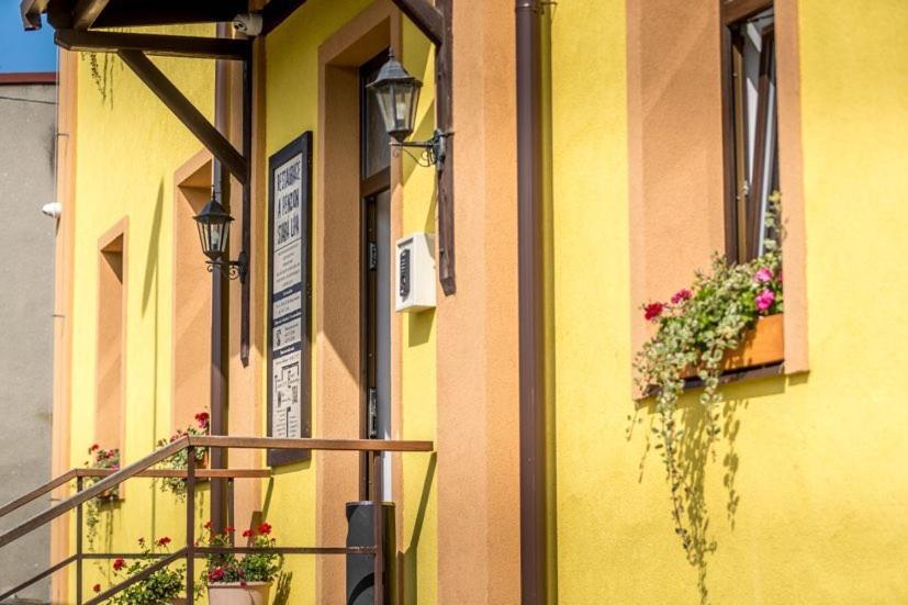Restaurace Stara Lipa Hotel Česká Lípa Kültér fotó