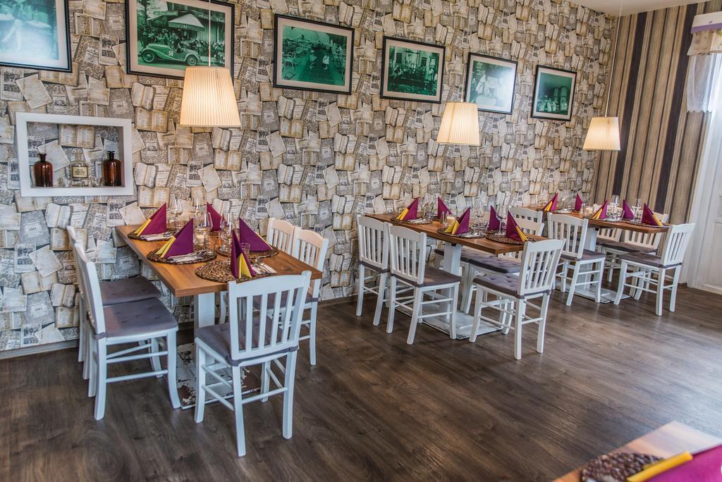 Restaurace Stara Lipa Hotel Česká Lípa Kültér fotó