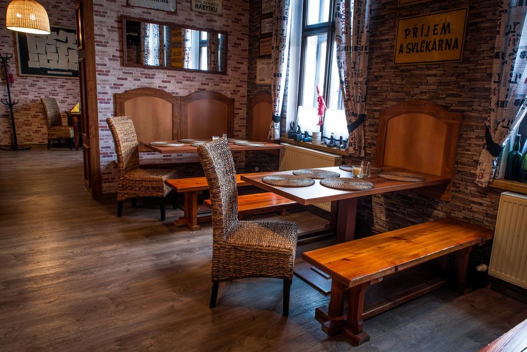 Restaurace Stara Lipa Hotel Česká Lípa Kültér fotó