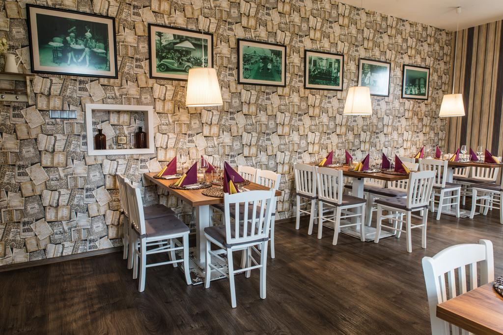 Restaurace Stara Lipa Hotel Česká Lípa Kültér fotó