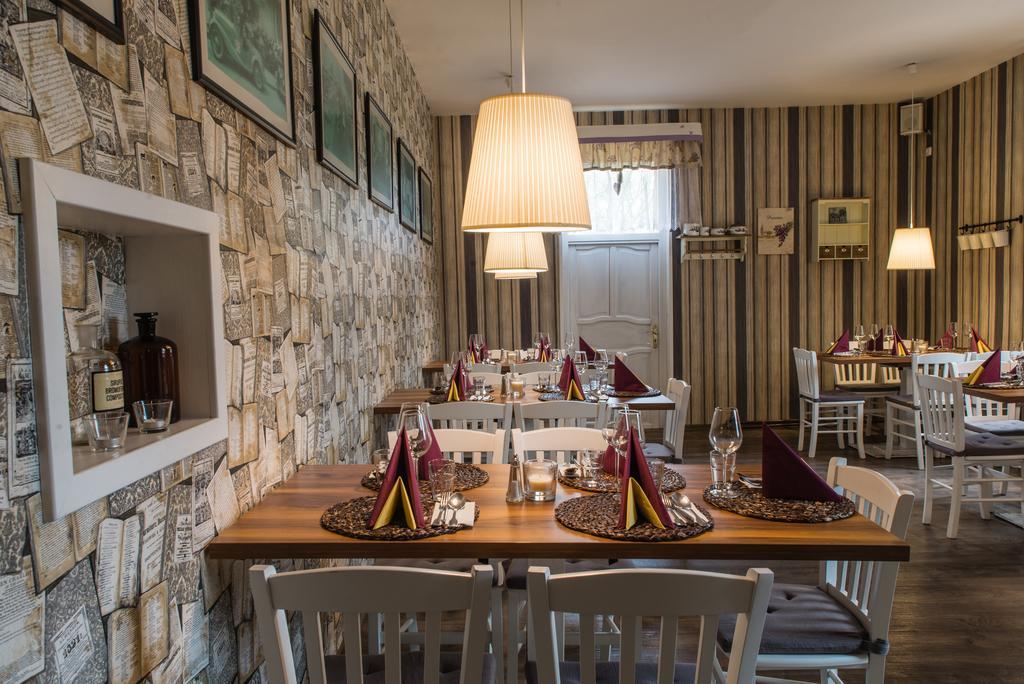 Restaurace Stara Lipa Hotel Česká Lípa Kültér fotó