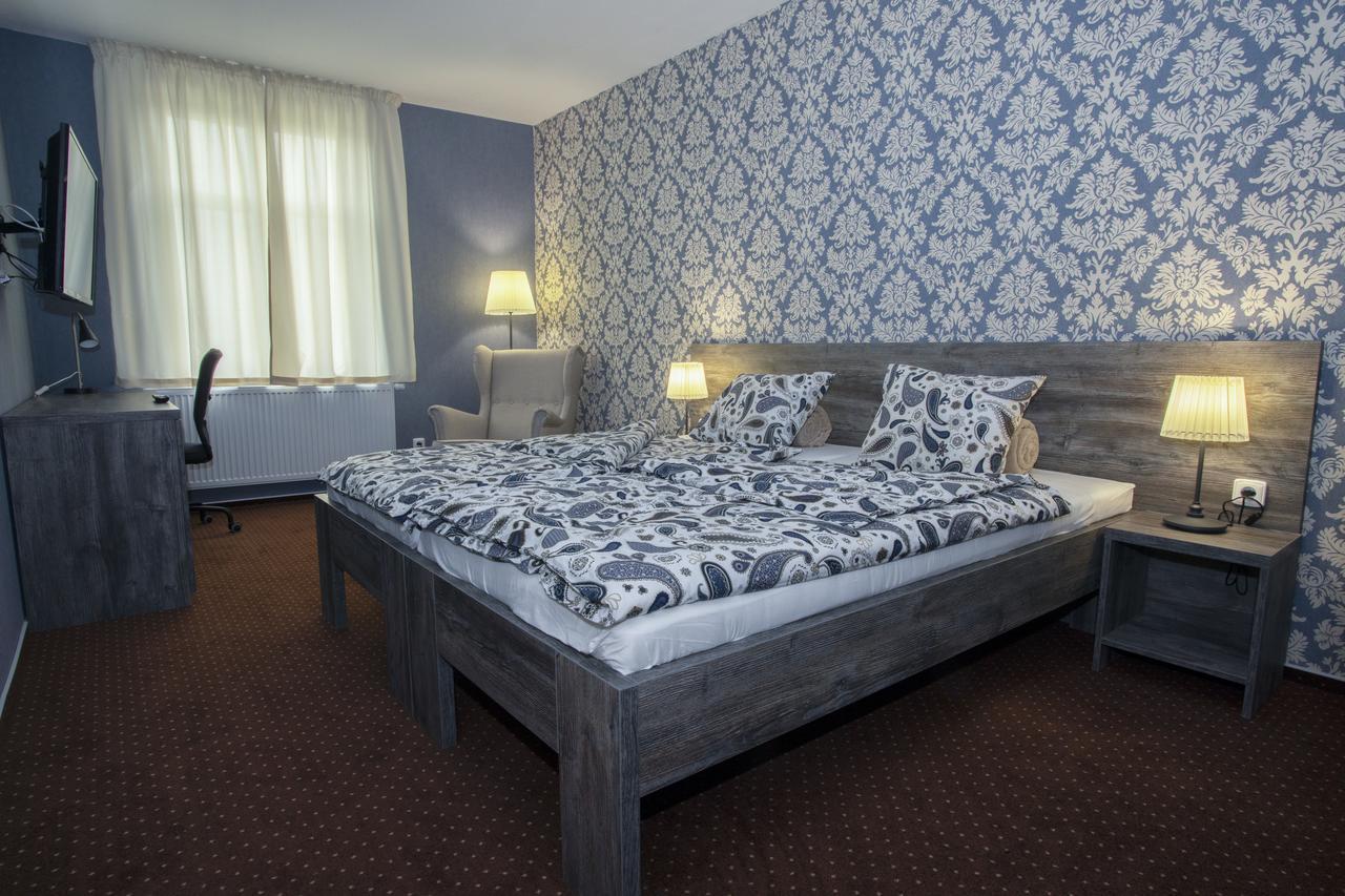 Restaurace Stara Lipa Hotel Česká Lípa Kültér fotó