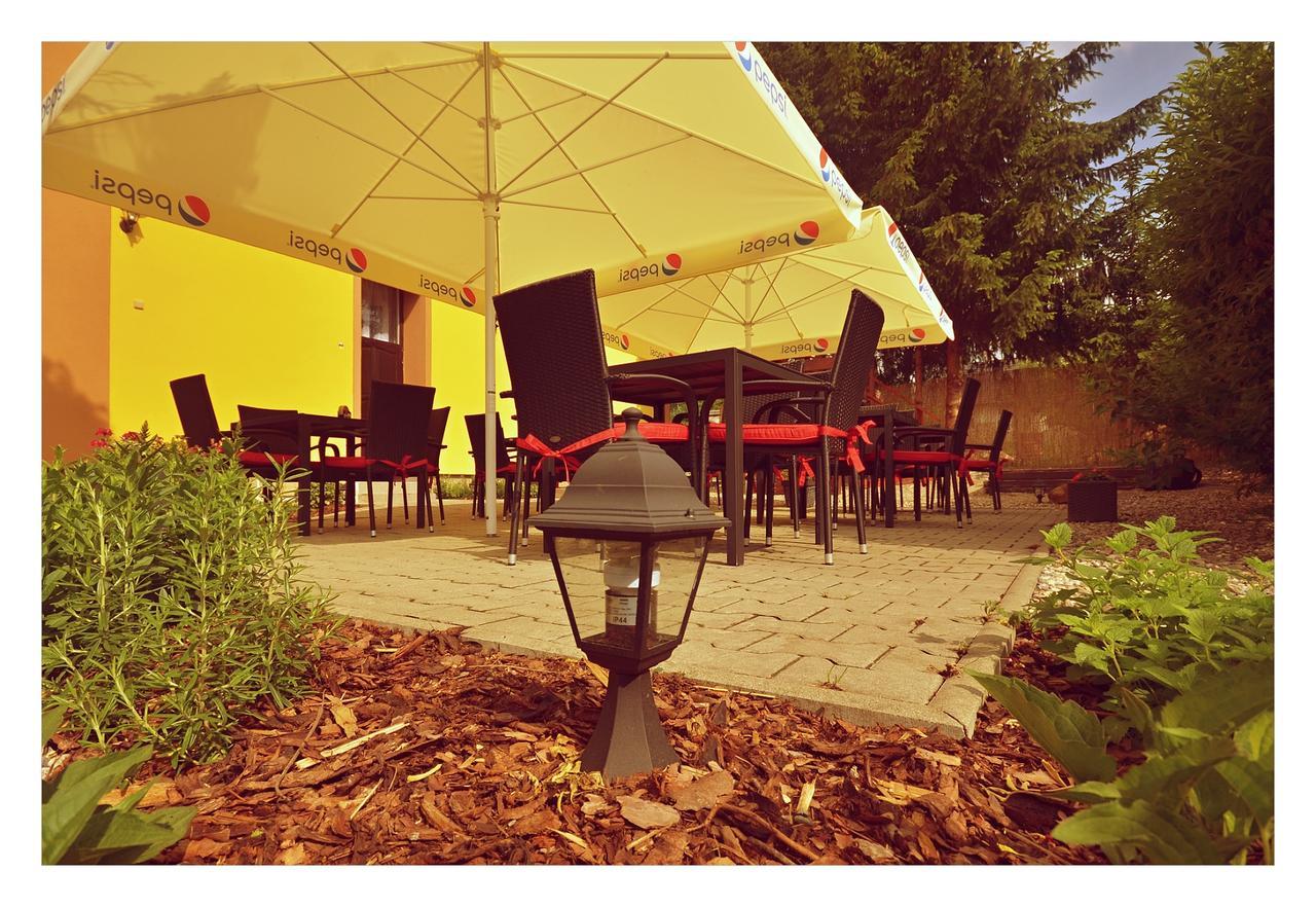 Restaurace Stara Lipa Hotel Česká Lípa Kültér fotó